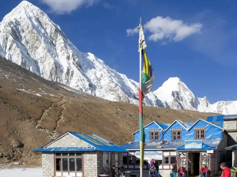 Hiking from Gorak Shep to Kala Patthar & Everest Base Camp