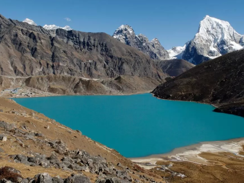 Discovering the Beauty of Gokyo Lakes with Gokyo Ri