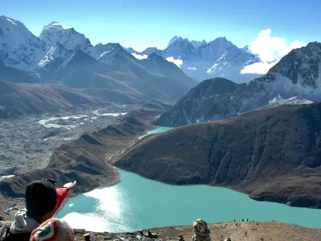 Everest Base Camp Chola Pass Trek via Gokyo Ri