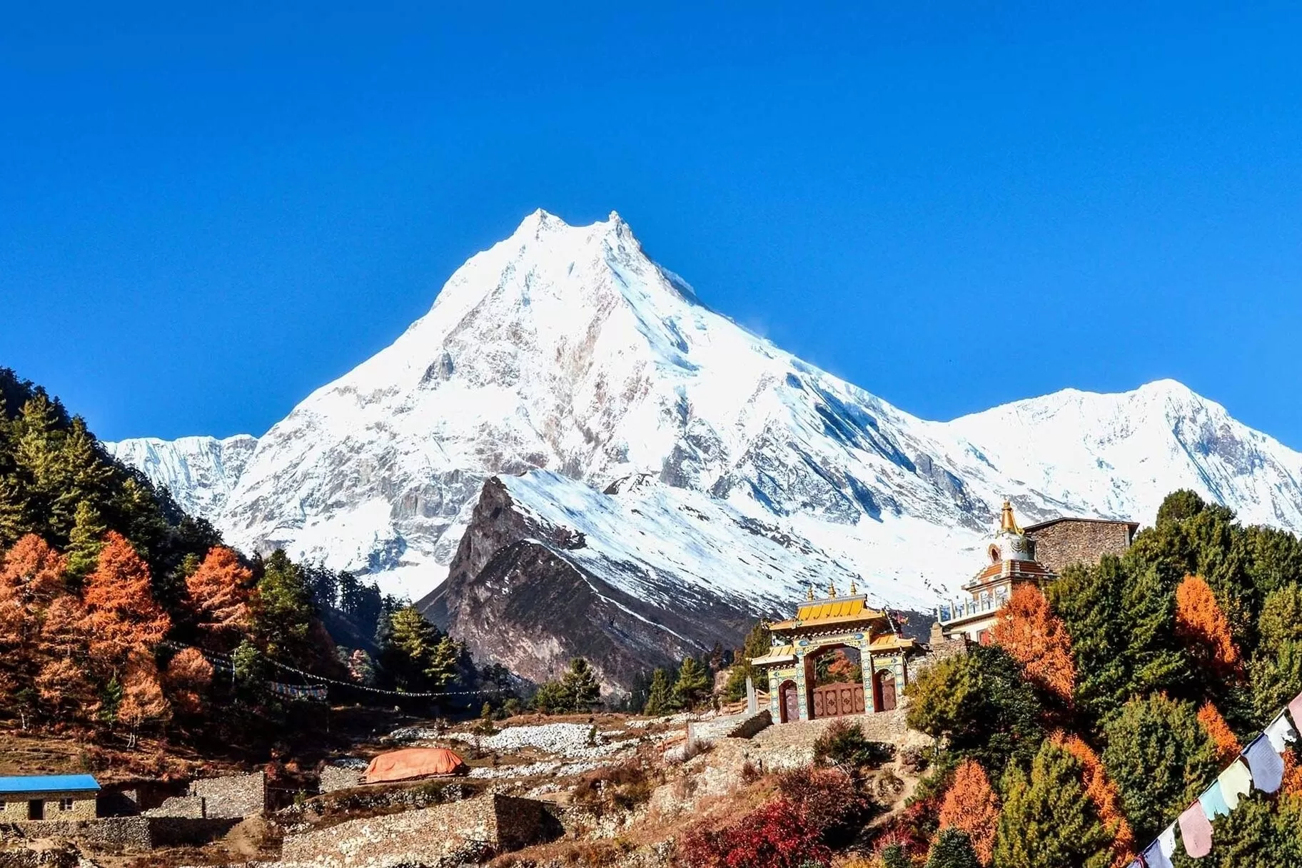 Manaslu mountain