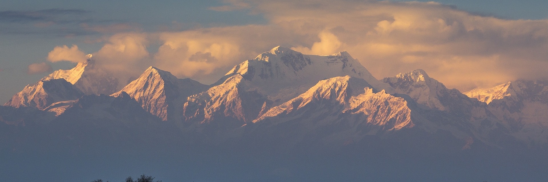 Kanchenjunga Region Trek