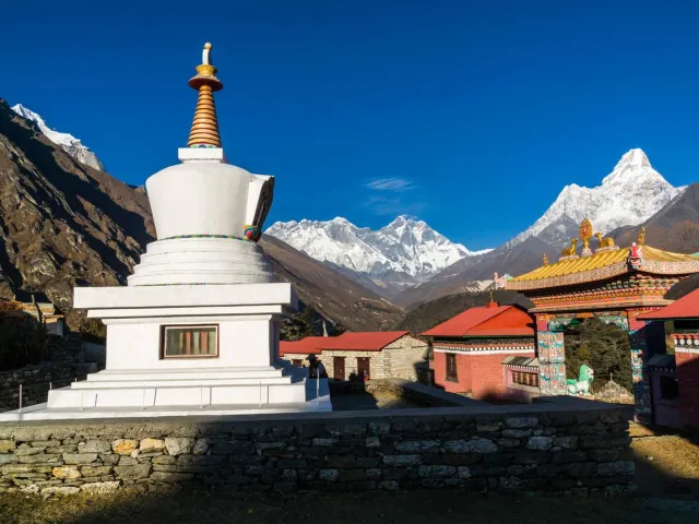 Ama Dablam Base Camp Trek