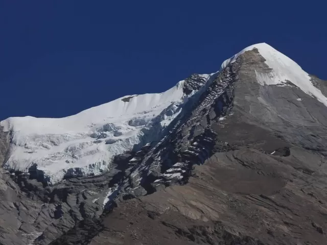 Pisang Peak Climbing