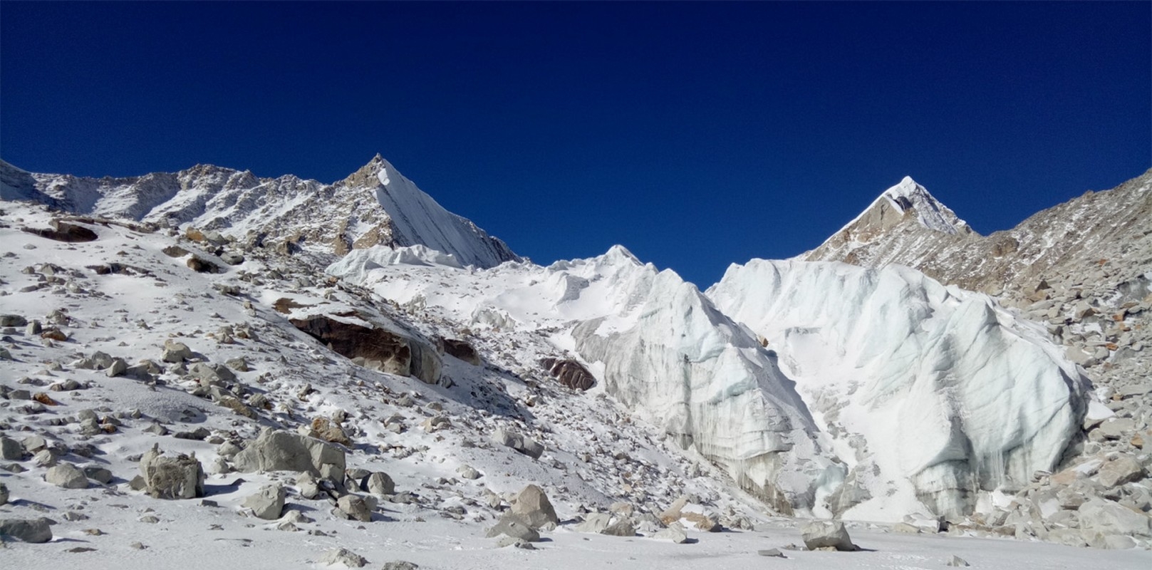 Makalu Base Camp Trekking